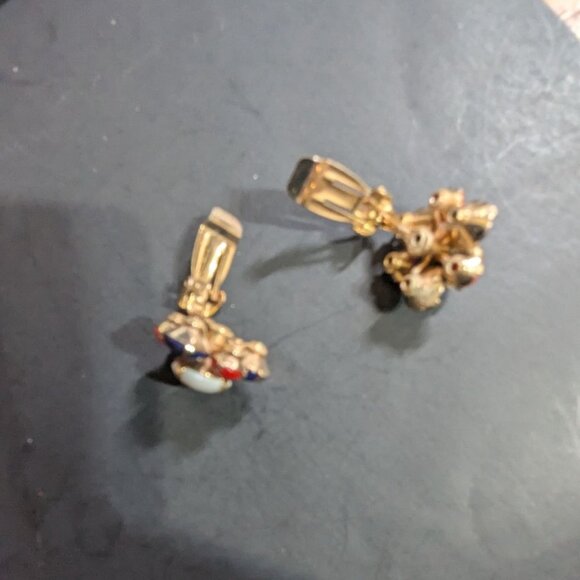 Vintage Red White & Blue Beaded Clip-On Earrings Gold Tone Finish Retro Style - Picture 7 of 7
